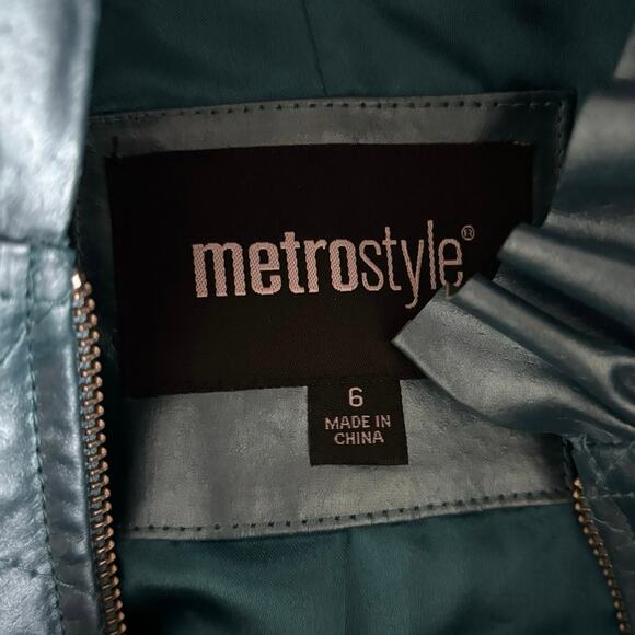 Metrostyle Size 6 Leather Jacket Coat Blue Ruffled Neck Waist Zip Front Diamond - Picture 4 of 5